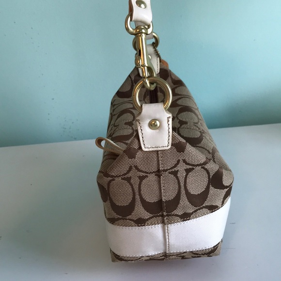 Coach purse - Picture 2 of 5